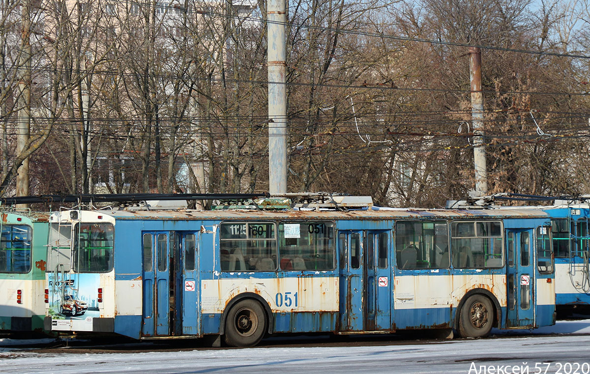 051